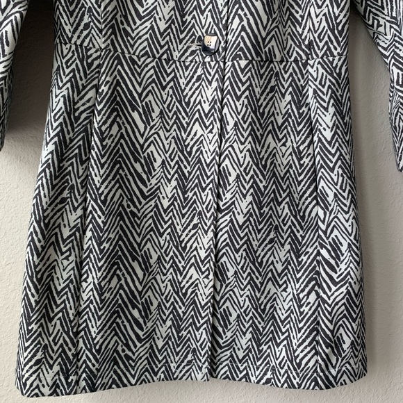 CAbi | Zig Zag Jacket Size S Style# 3034 - Picture 10 of 16